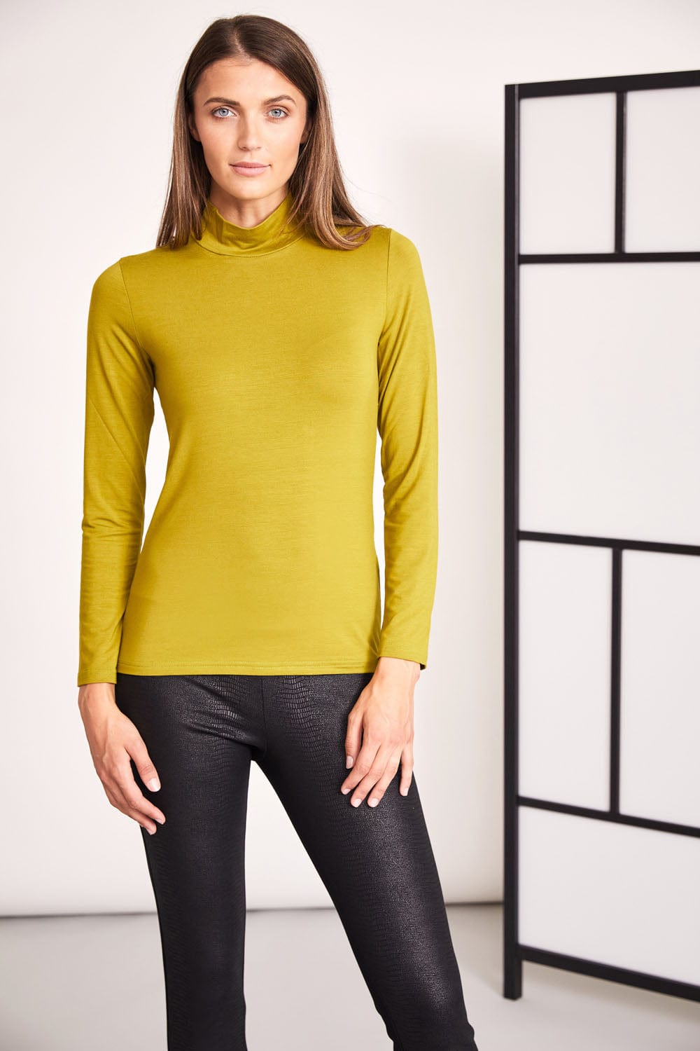 PERUZZI Turtle Neck Top