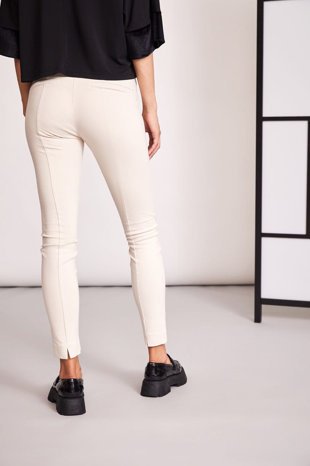 ART PREMIUM Pleather Legging