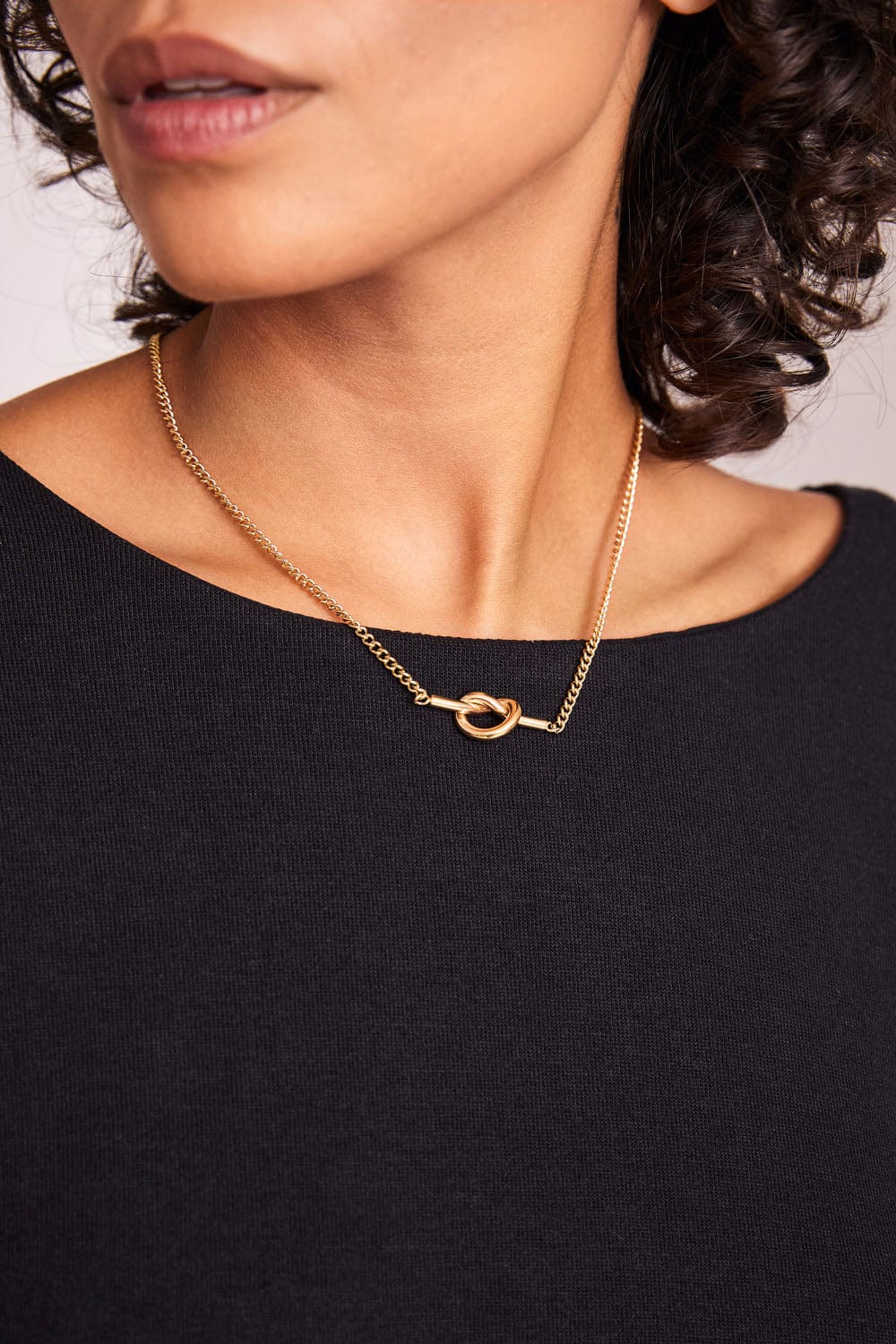 Daisy Chain Necklace