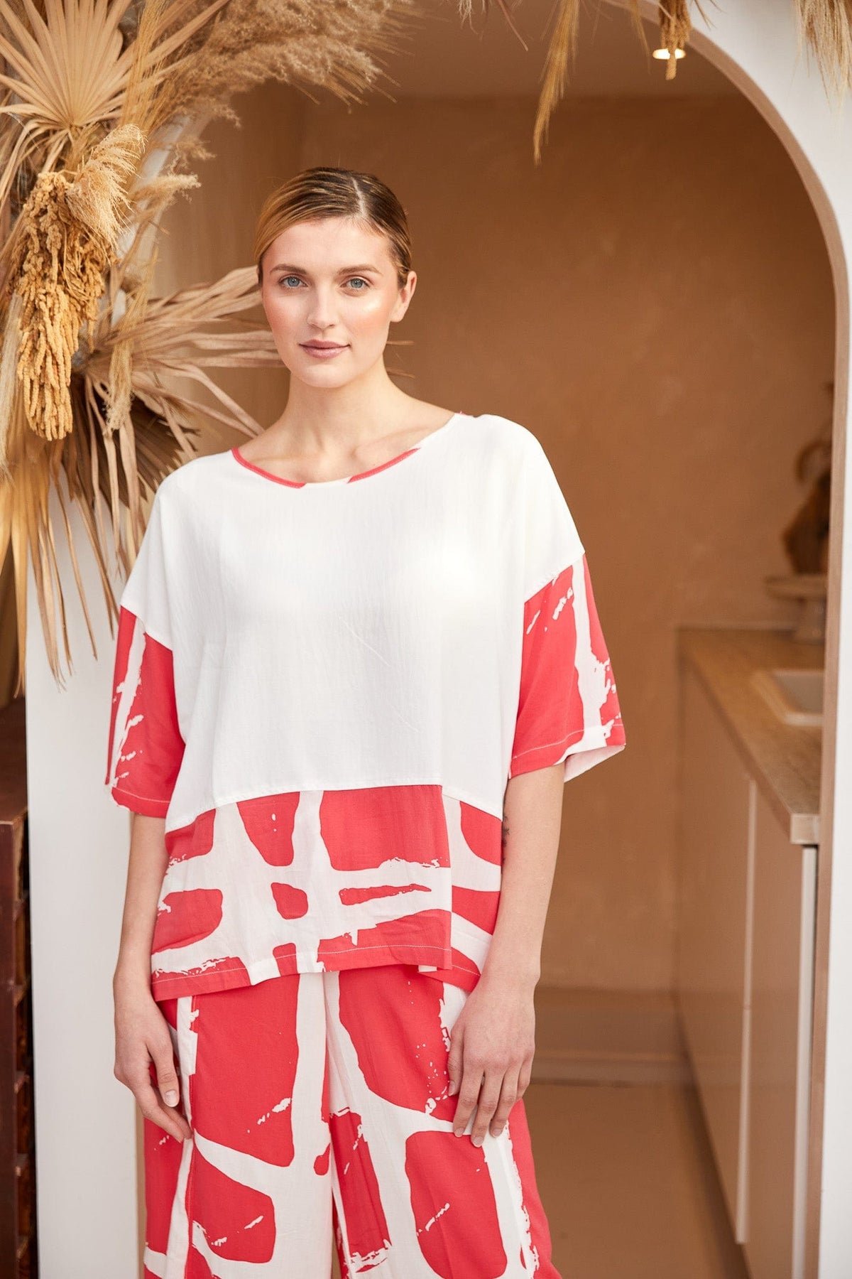 Tara Vao Splat Print Border Top