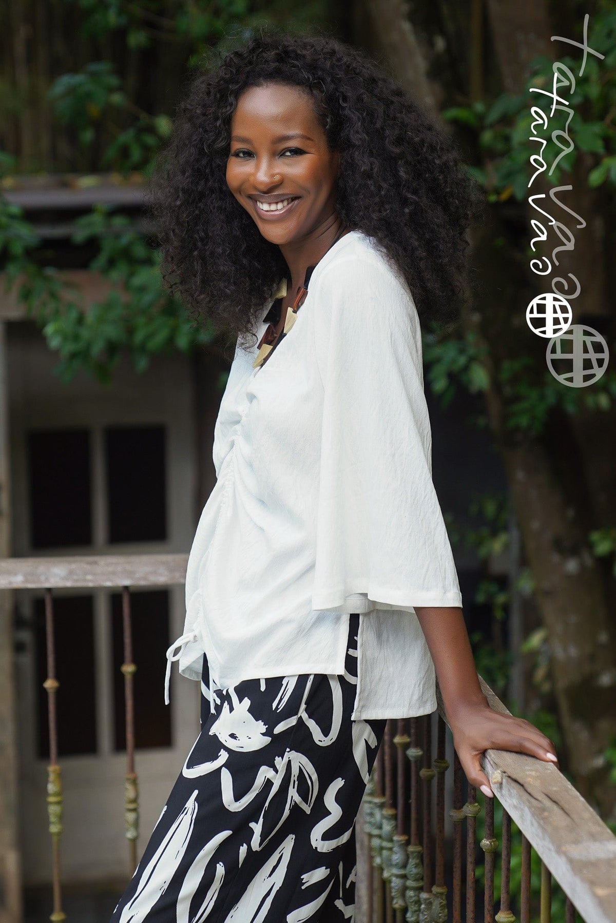 Tara Vao Ruched top