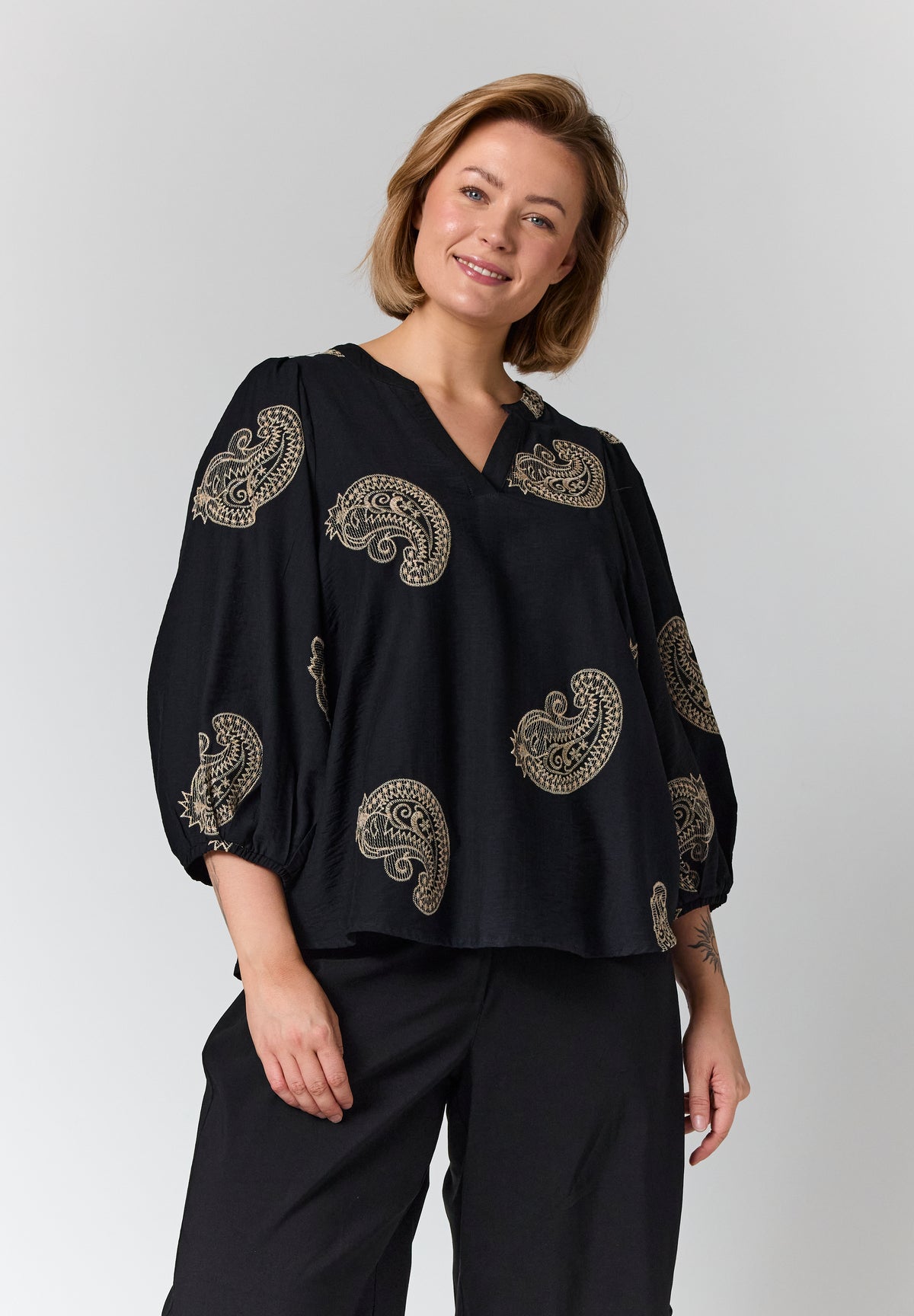 GOZZIP Paisley Print Blouse