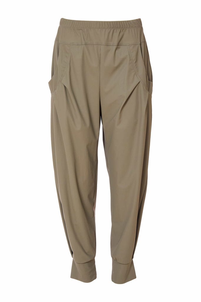 NAYA Tuck Trouser