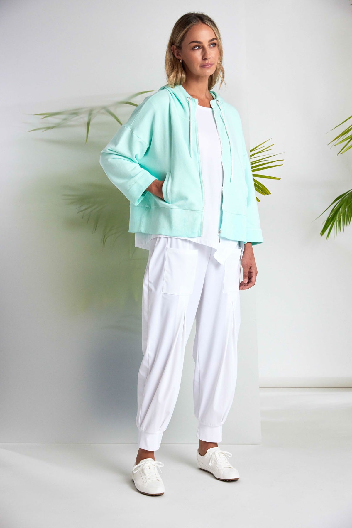 NAYA Front Pocket Tech Trouser