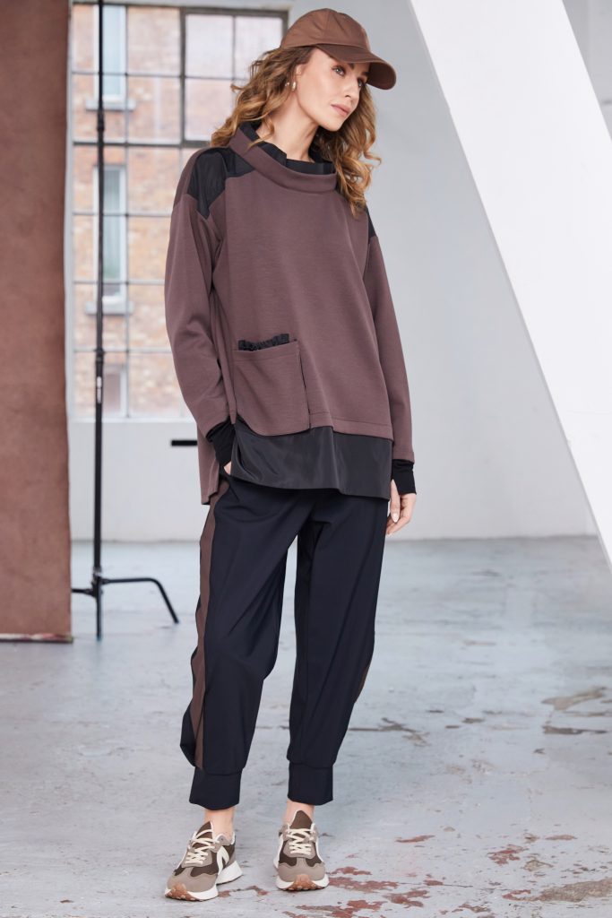NAYA Contrast Stripe Tech Trouser