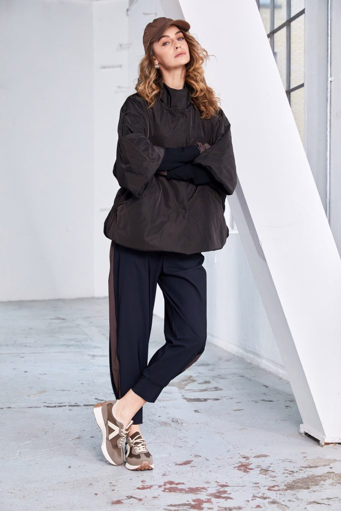 NAYA Contrast Stripe Tech Trouser