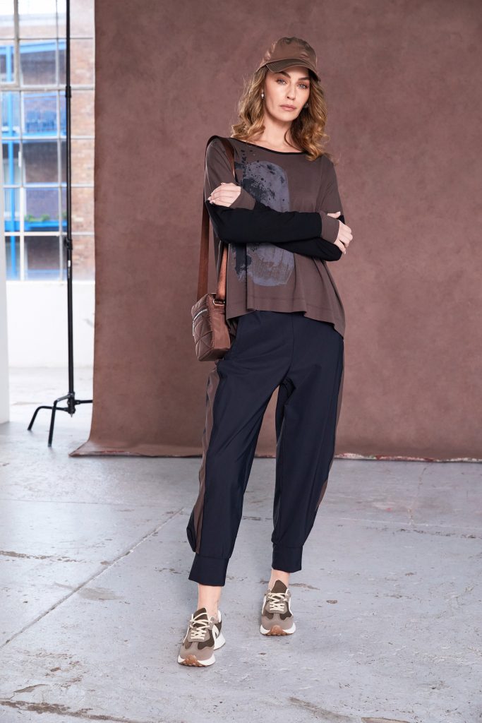 NAYA Contrast Stripe Tech Trouser