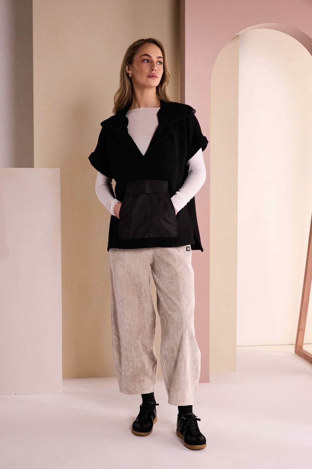 NAYA Barrel Cord Trouser