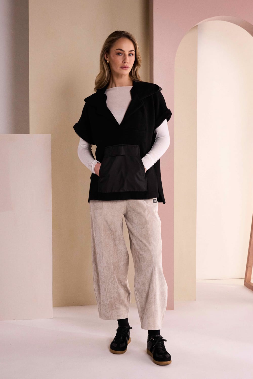 NAYA Barrel Cord Trouser
