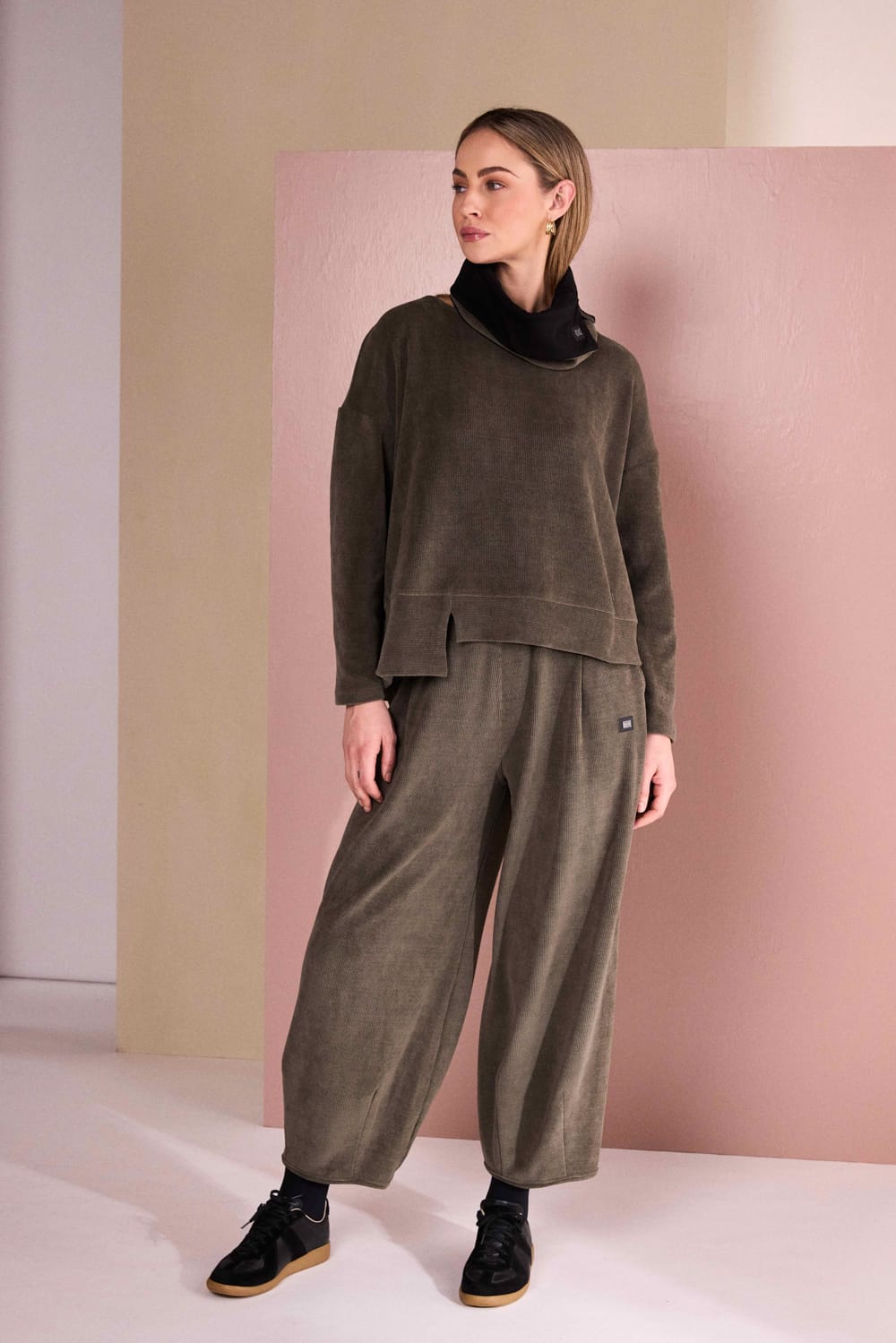NAYA Cord Trouser