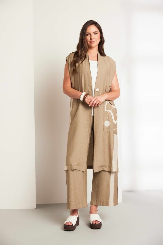 ORA Contrast Waistcoat