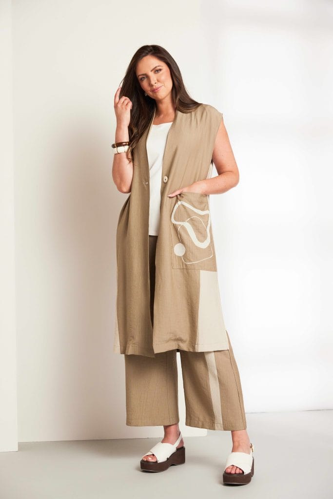 ORA Contrast Waistcoat