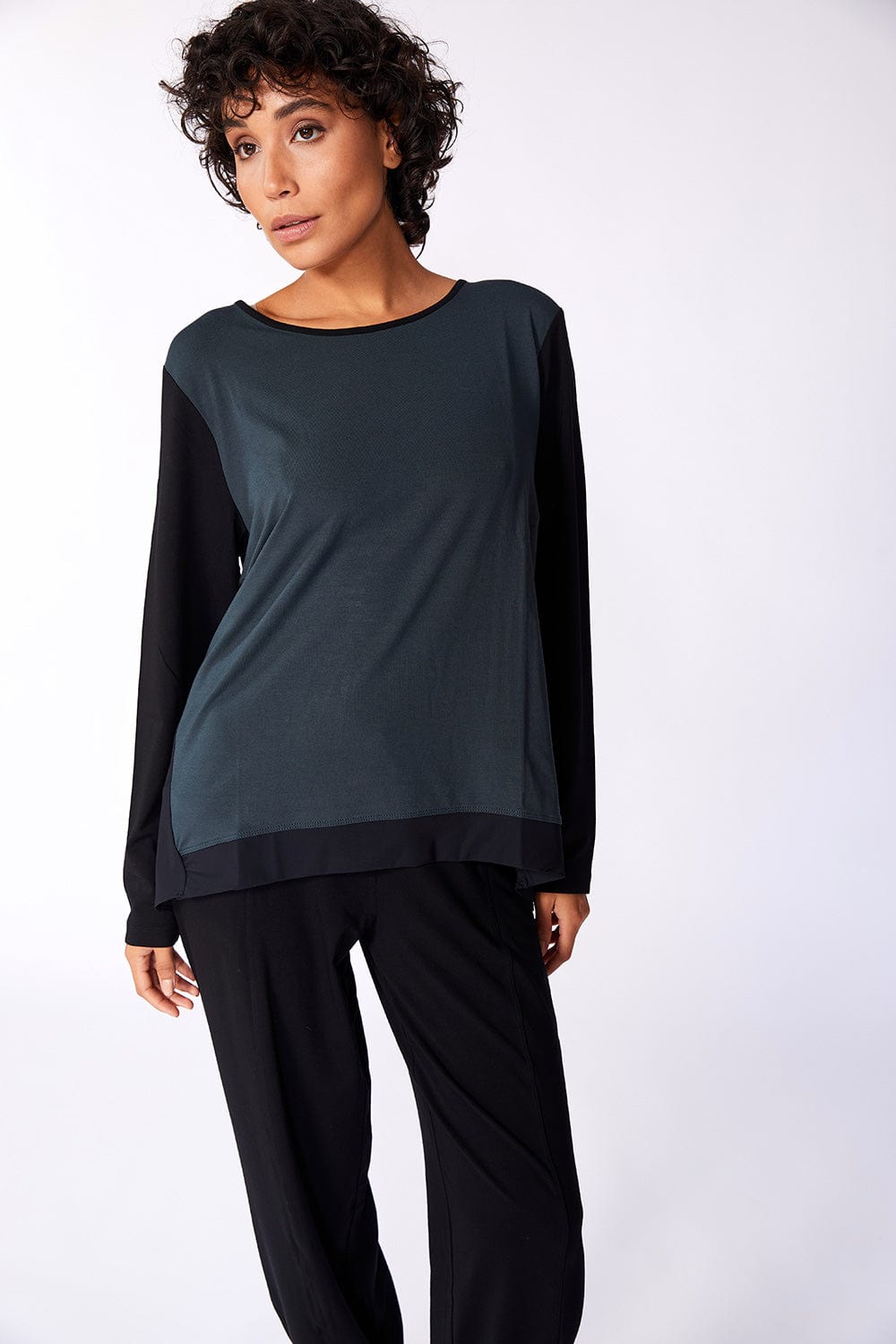 ORA Contrast Panel Top