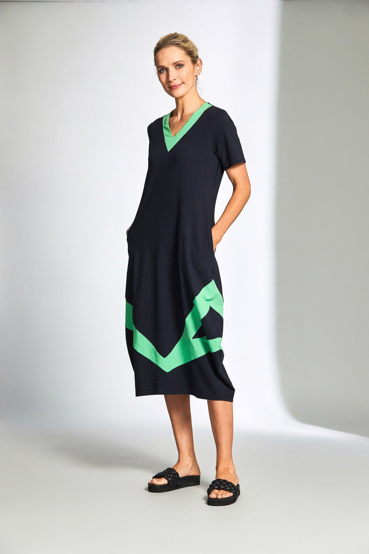 PERUZZI Contrast Triangle Dress