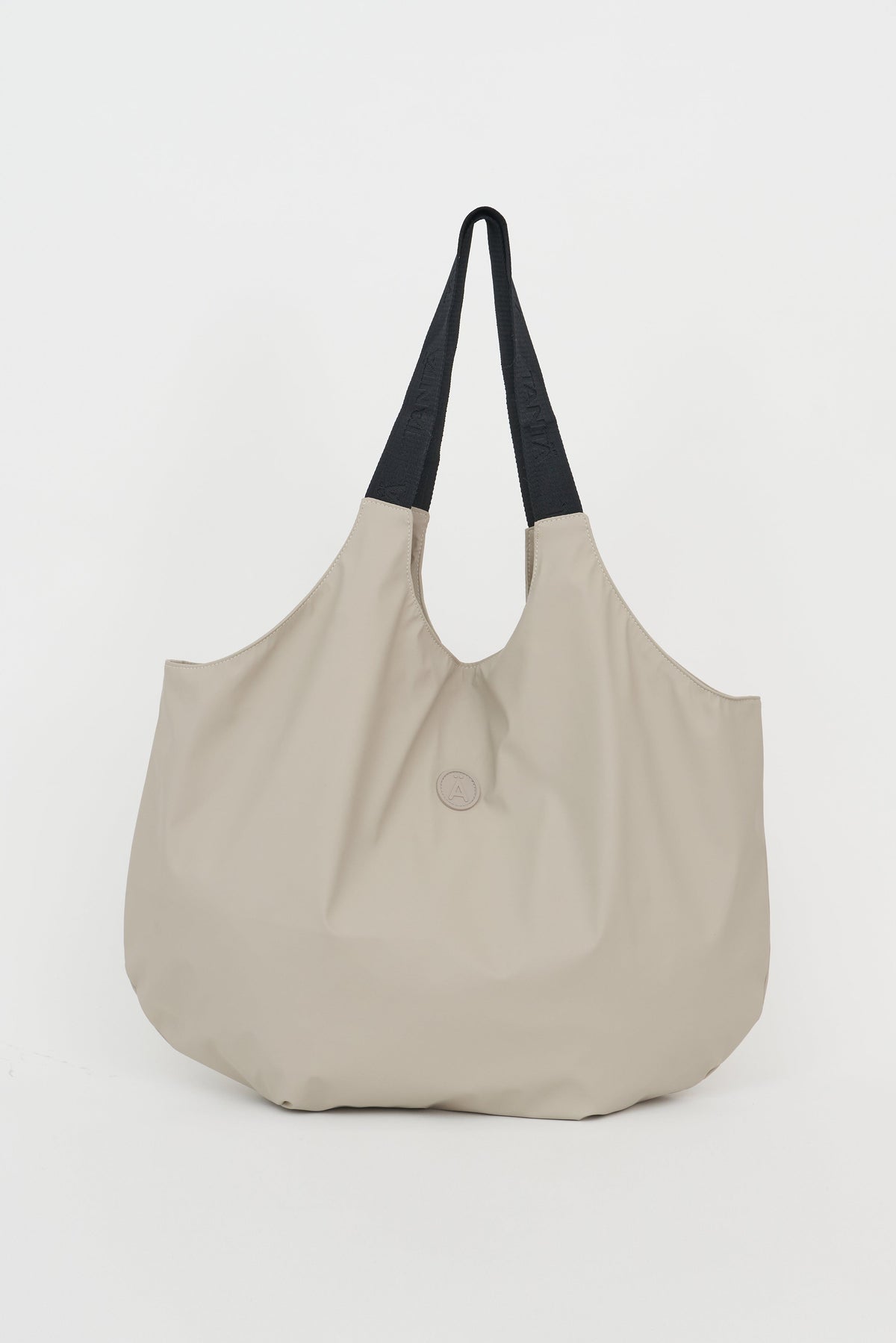 TANTÄ Waterproof Slouch Bag