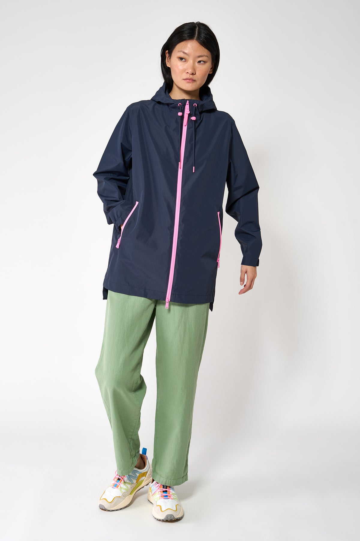 TANTÄ Contrast Zip Waterproof Raincoat