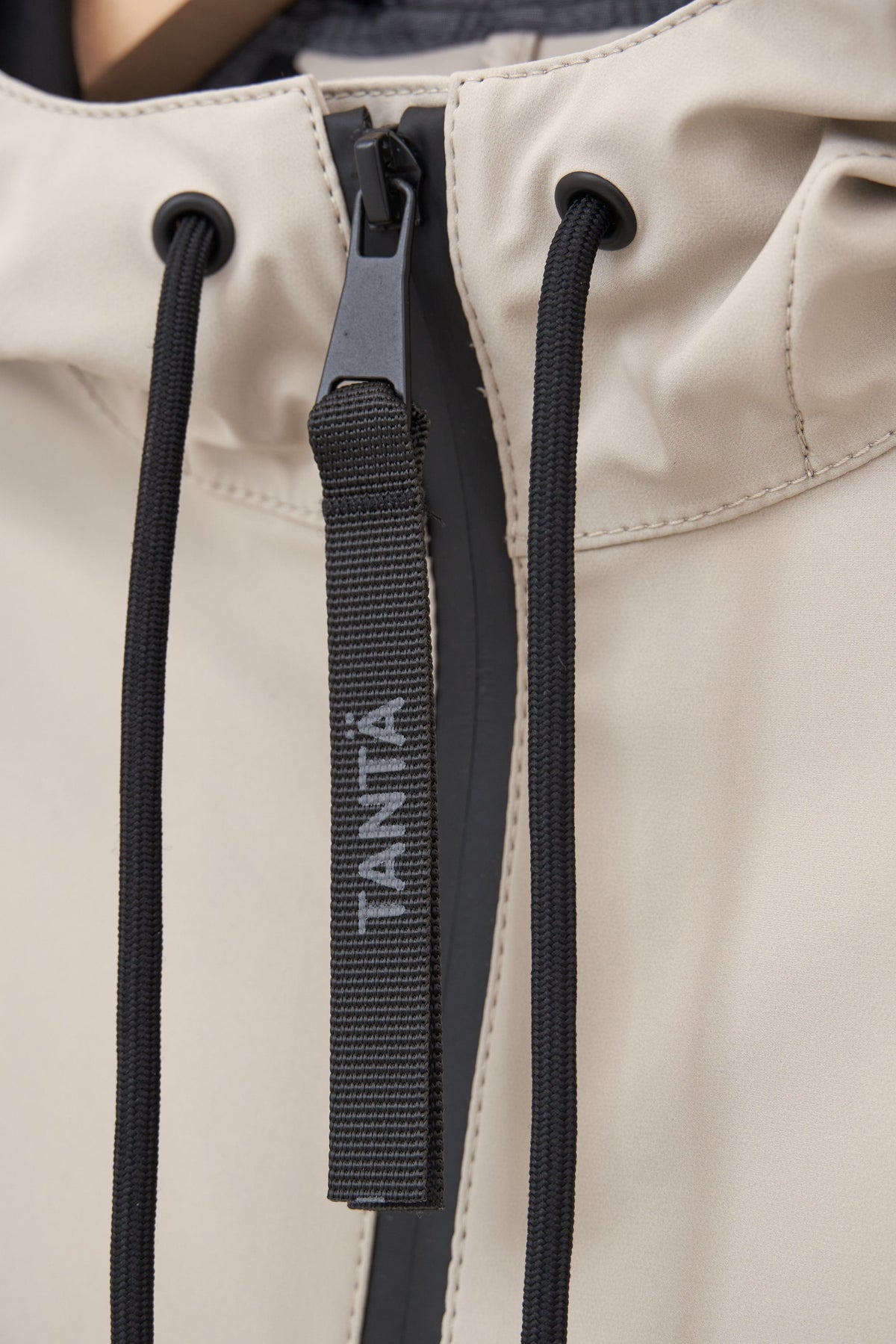 TANTÄ Belted Waterproof Coat