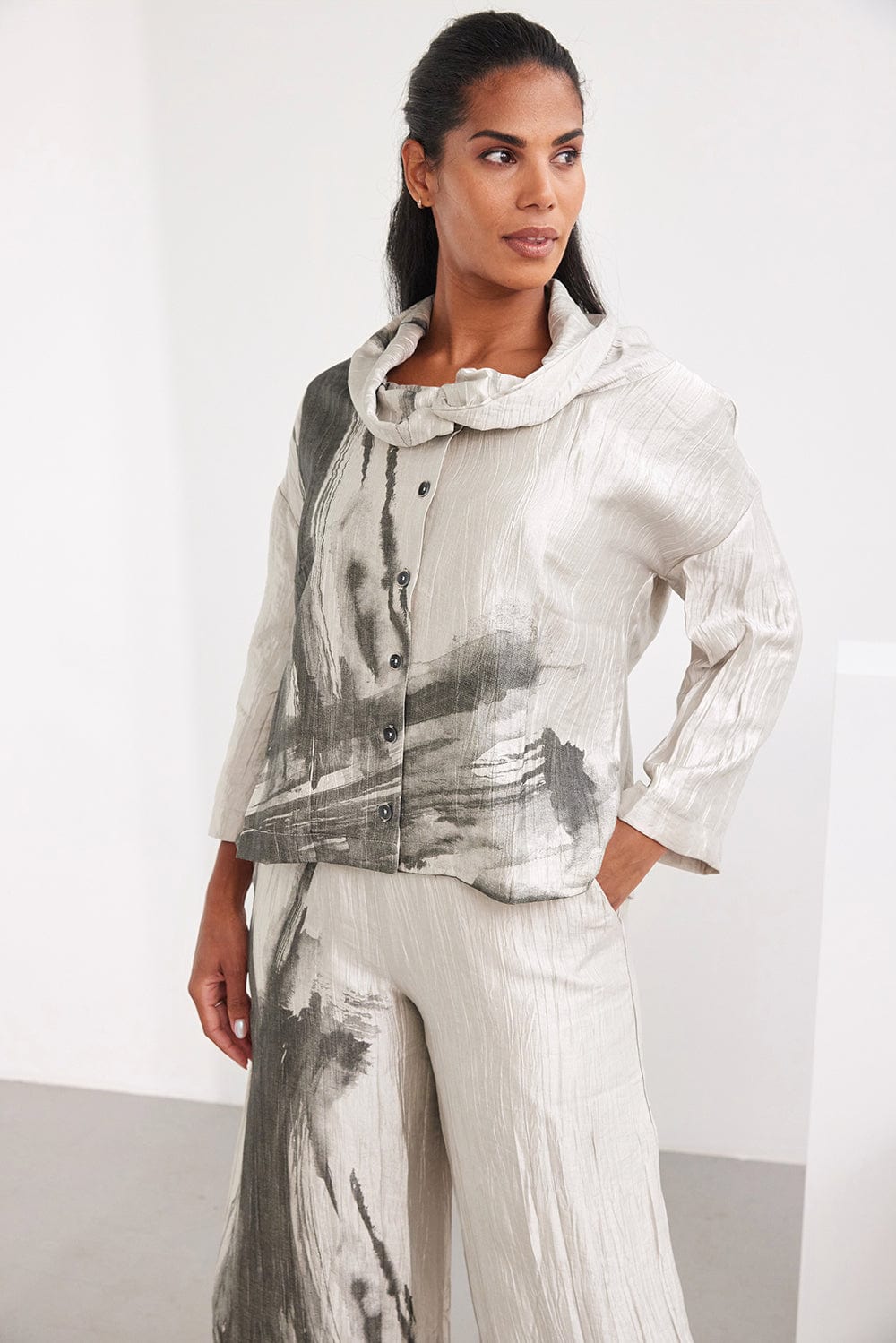 OZAI N KU Foil Print Jacket