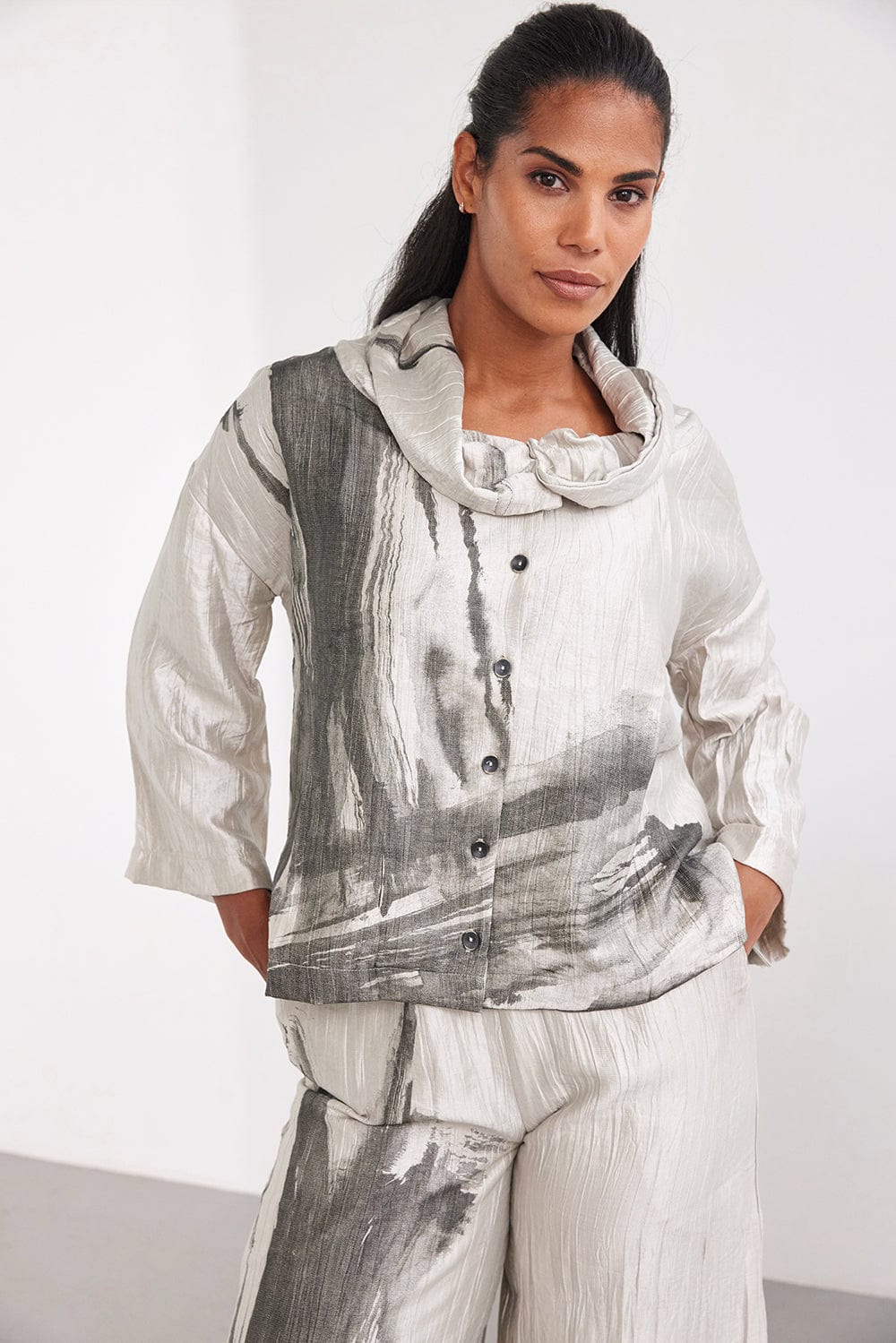 OZAI N KU Foil Print Jacket