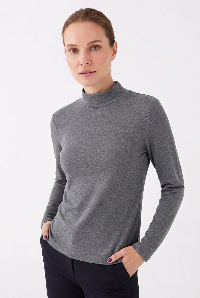Kartner Turtleneck Top